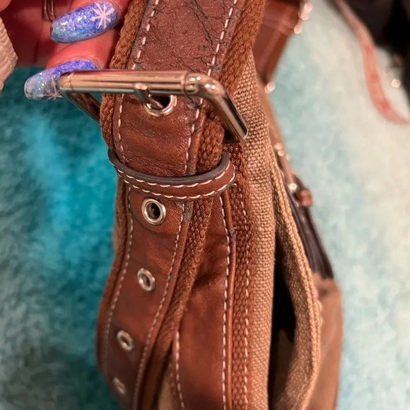 🍁4/$15 Hilary Radley Crossbody bag🍁 - Picture 8 of 10